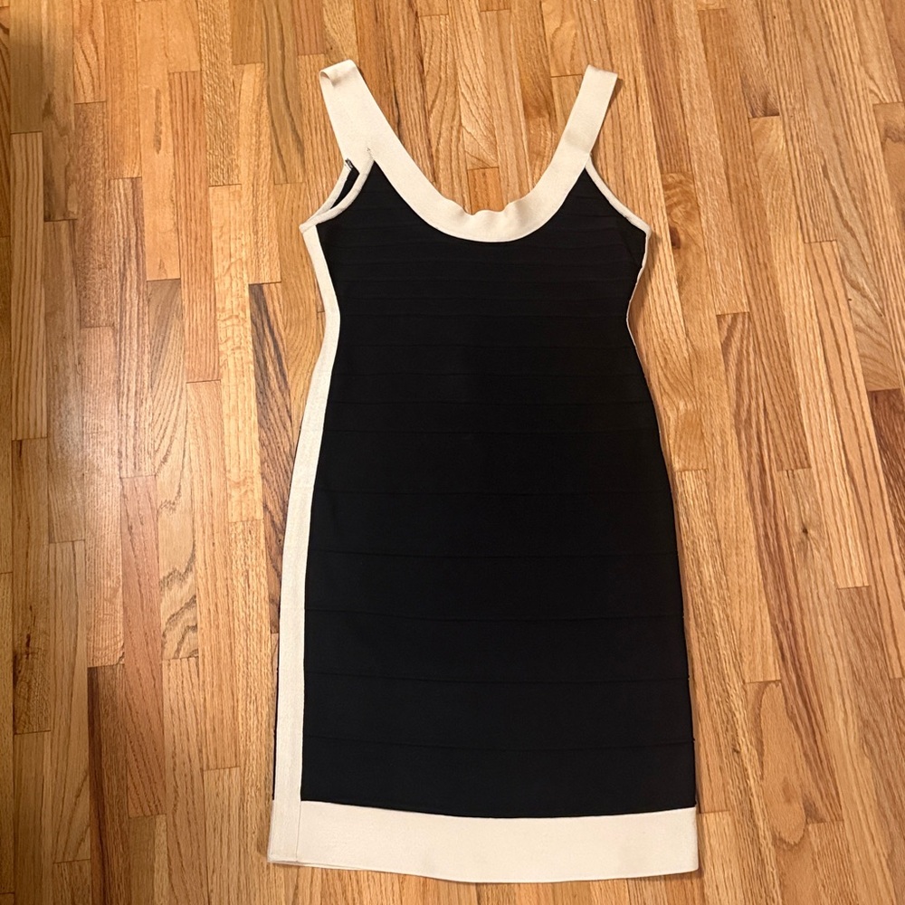 Herve Leger Gwyneth Bandage Dress, size large - Picture 4 of 8